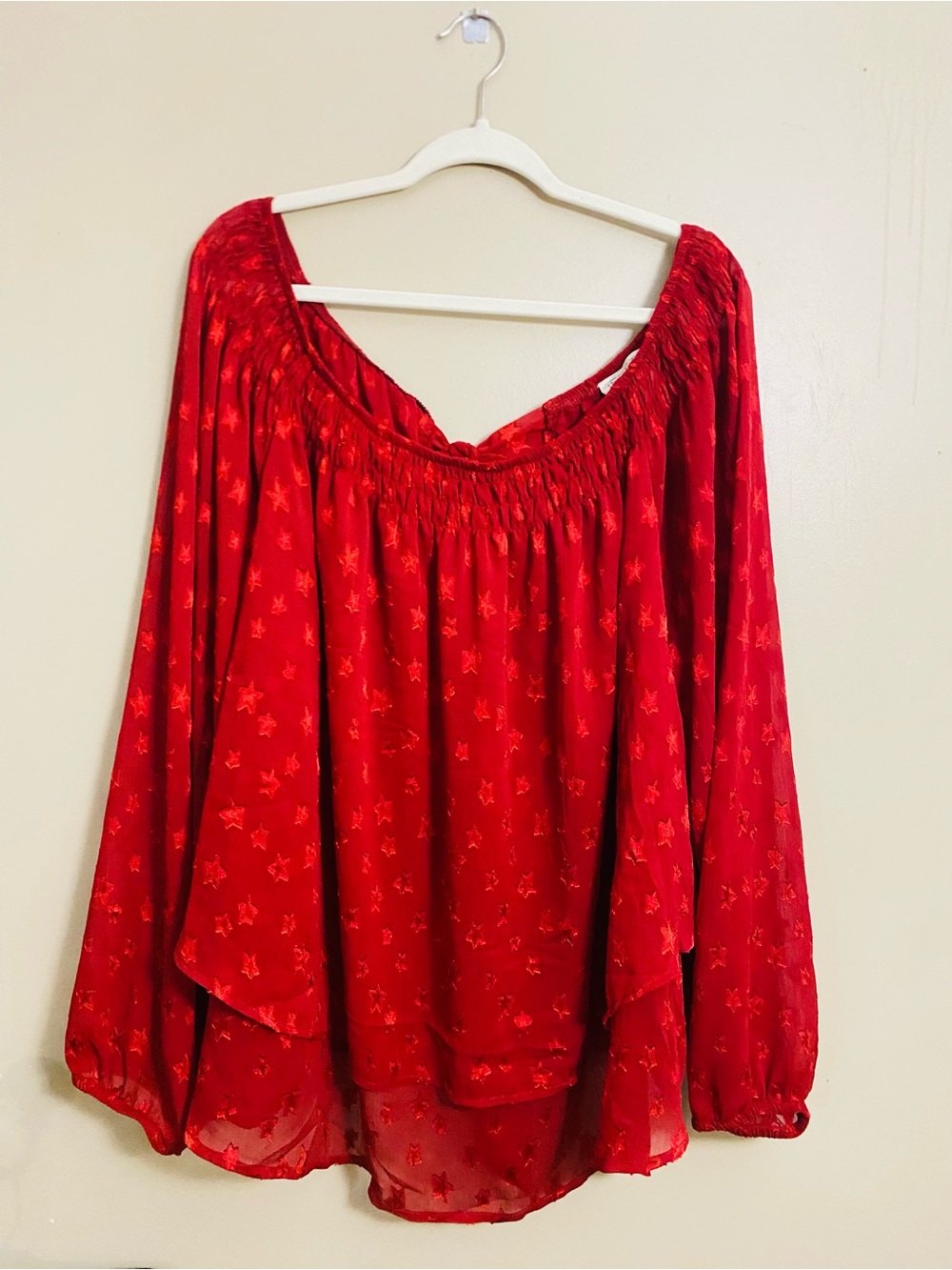 Torrid NWT Festi Red Star Print Tie Back Long Sleeve Flowy Blouse Size 3X - Picture 5 of 10